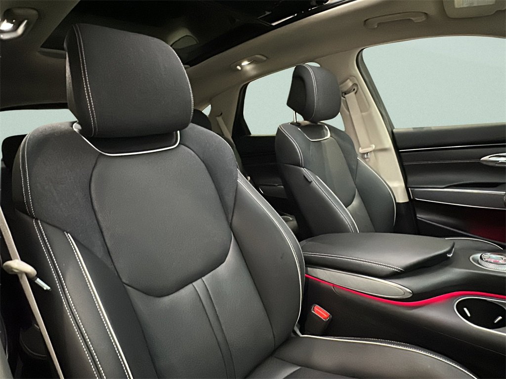 Certified 2025 Genesis Electrified GV70 Advanced image 17