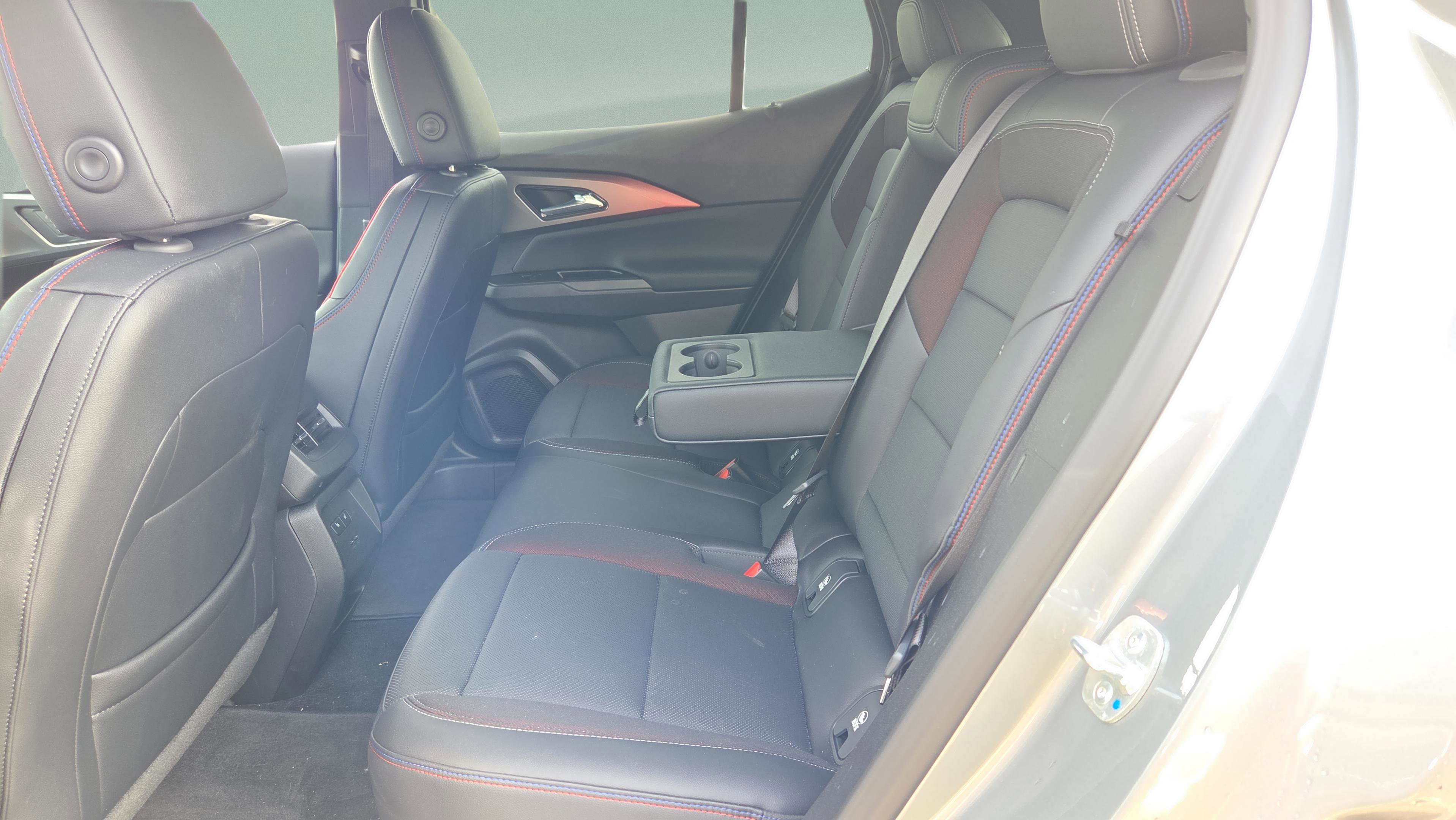 New 2025 Chevrolet Equinox EV RS w/ Active Safety Package 3 AWD/4WD image 11