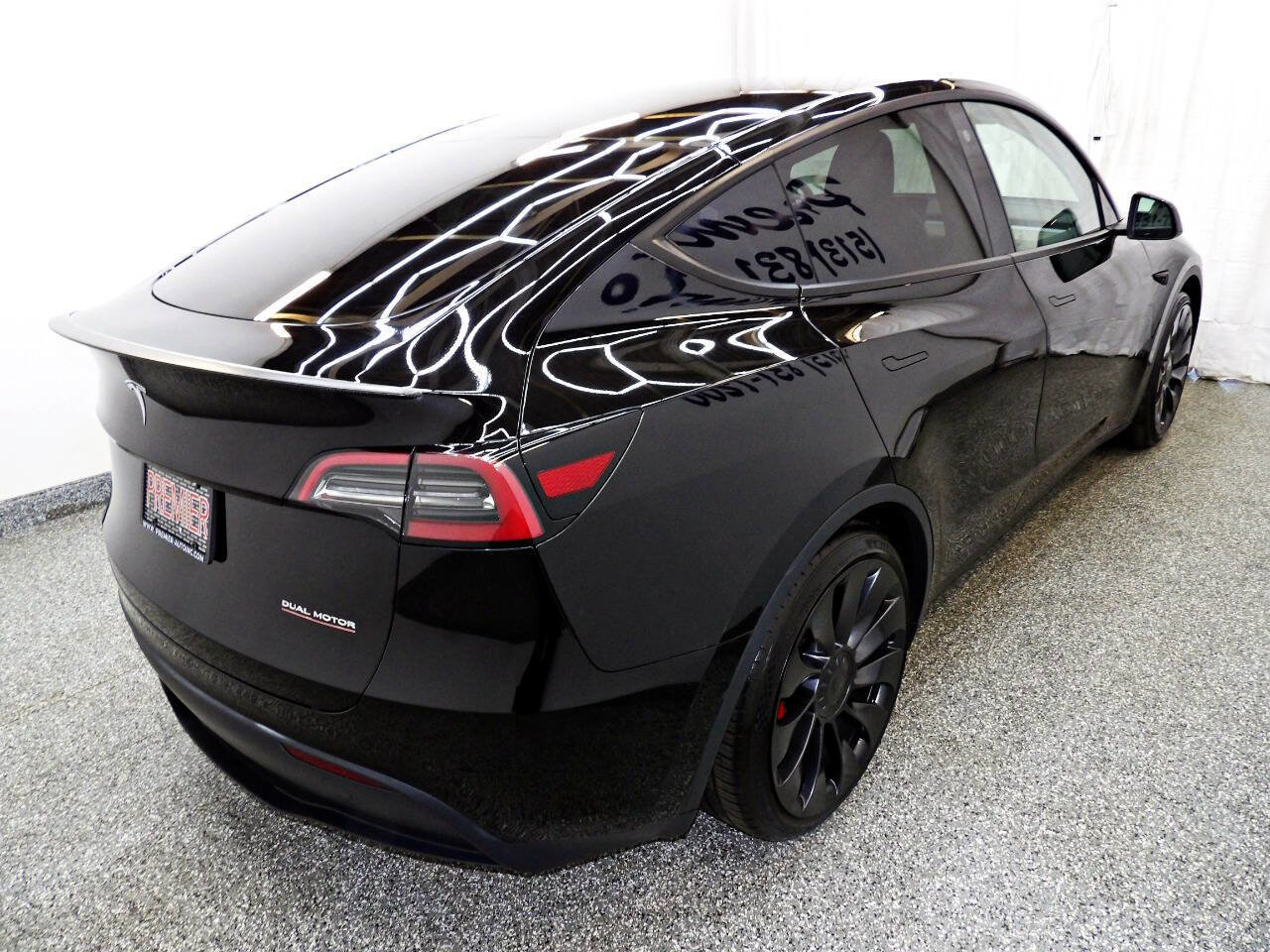 Used 2023 Tesla Model Y Performance AWD/4WD image 6