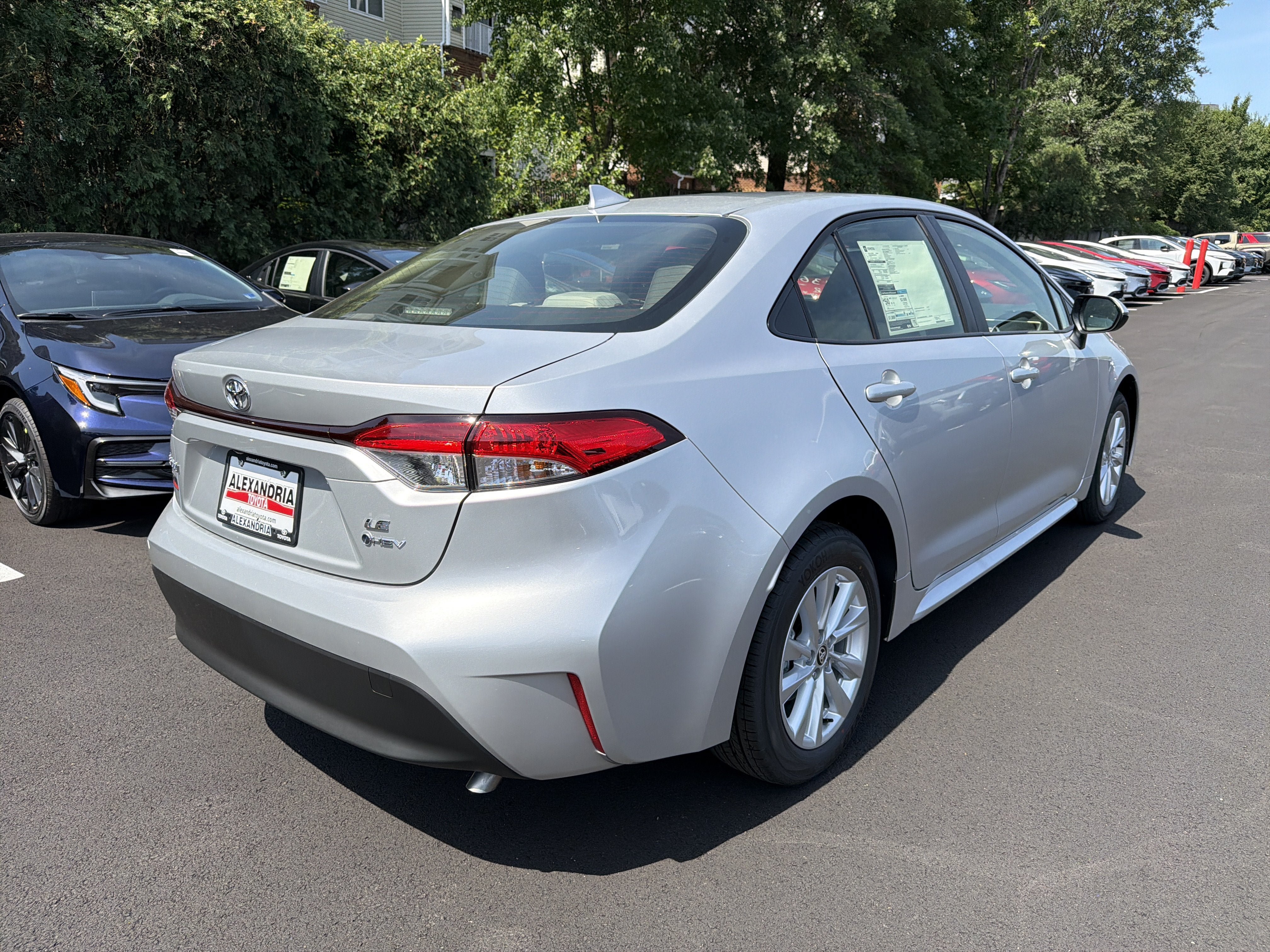 New 2026 Toyota Corolla LE w/ LE Premium Package FWD image 4