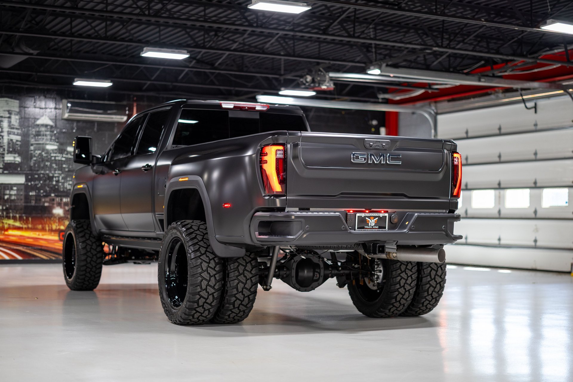 Used 2026 GMC Sierra 3500 Denali Ultimate AWD/4WD image 19