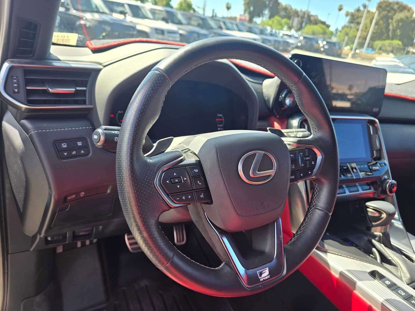 Used 2023 Lexus LX 600 F Sport w/ Accessory Package (Z1) AWD/4WD image 27