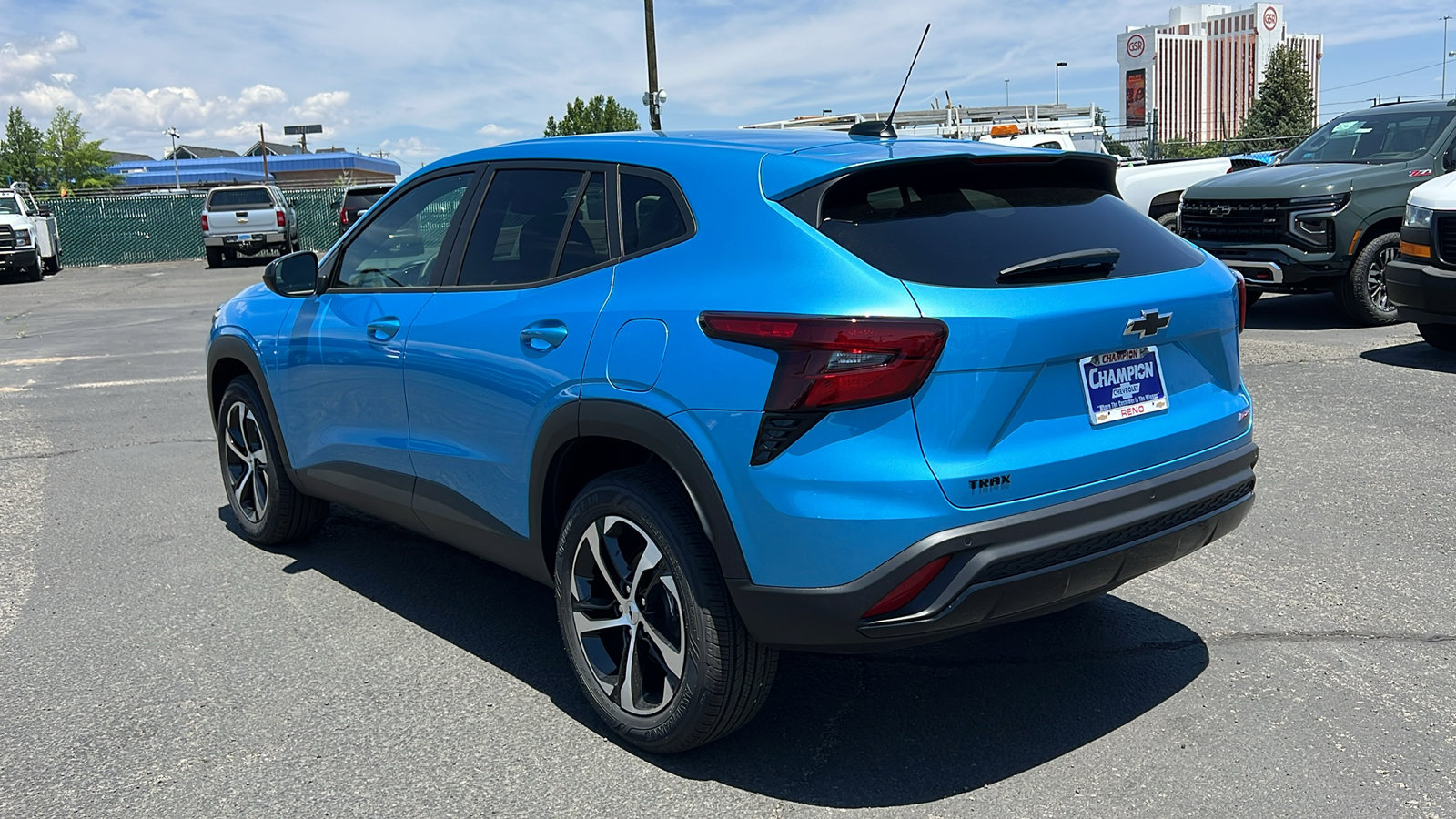 New 2025 Chevrolet Trax RS image 8