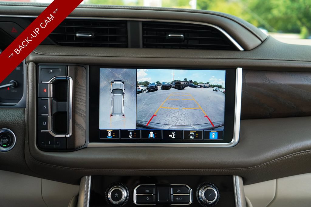 Used 2021 GMC Yukon XL Denali w/ Denali Premium Package AWD/4WD image 10