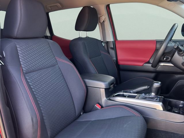 Used 2023 Toyota Tacoma SR5 w/ Technology Package image 20