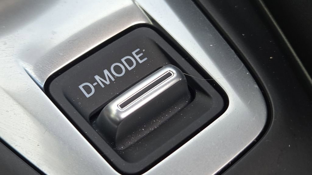 Certified 2025 INFINITI QX55 Luxe AWD/4WD image 17