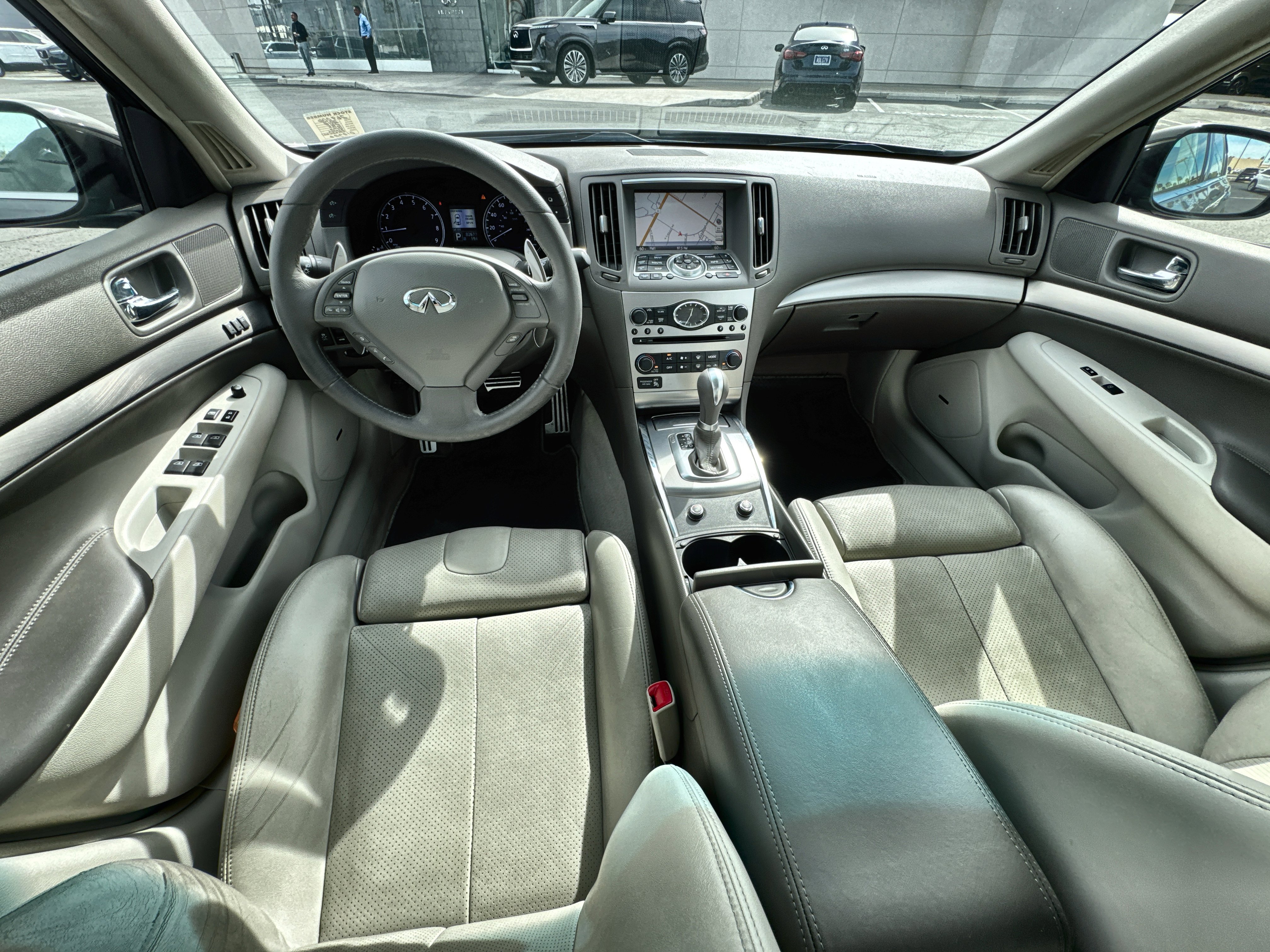 Used 2012 INFINITI G37 Journey w/ Premium Pkg image 21