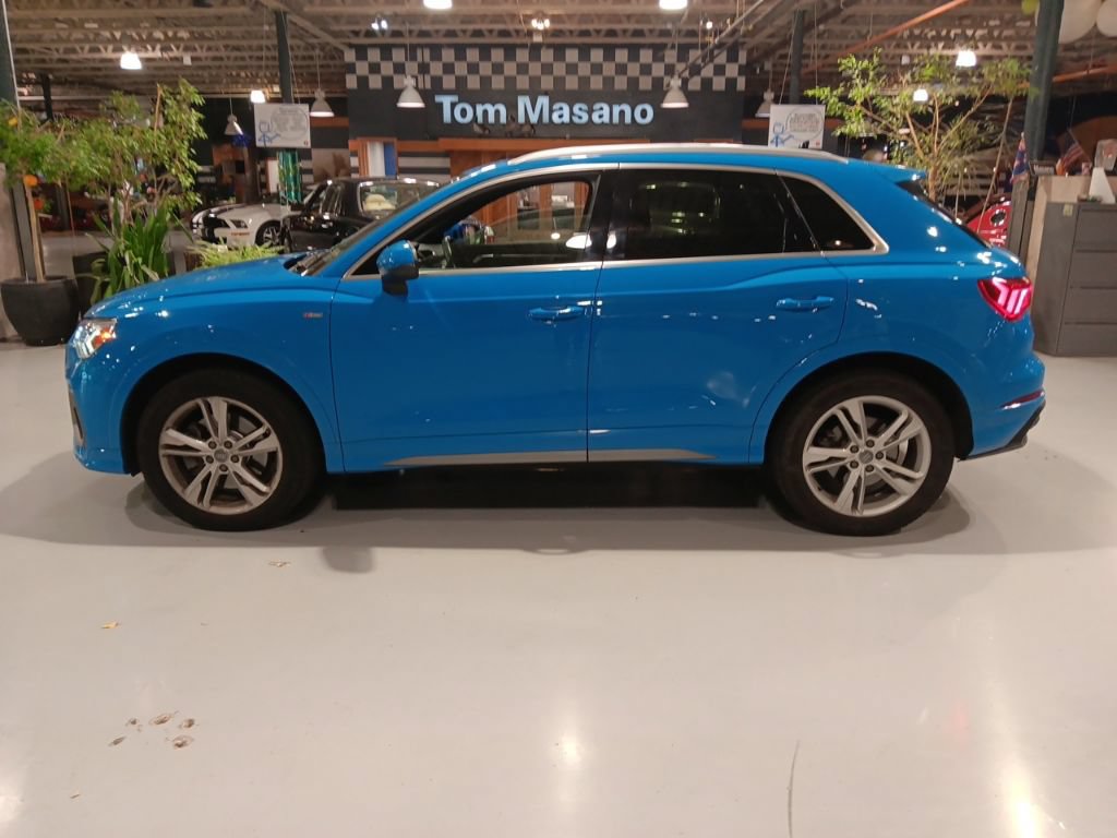 Used 2020 Audi Q3 2.0T Premium Plus w/ Premium Plus Package AWD/4WD image 9