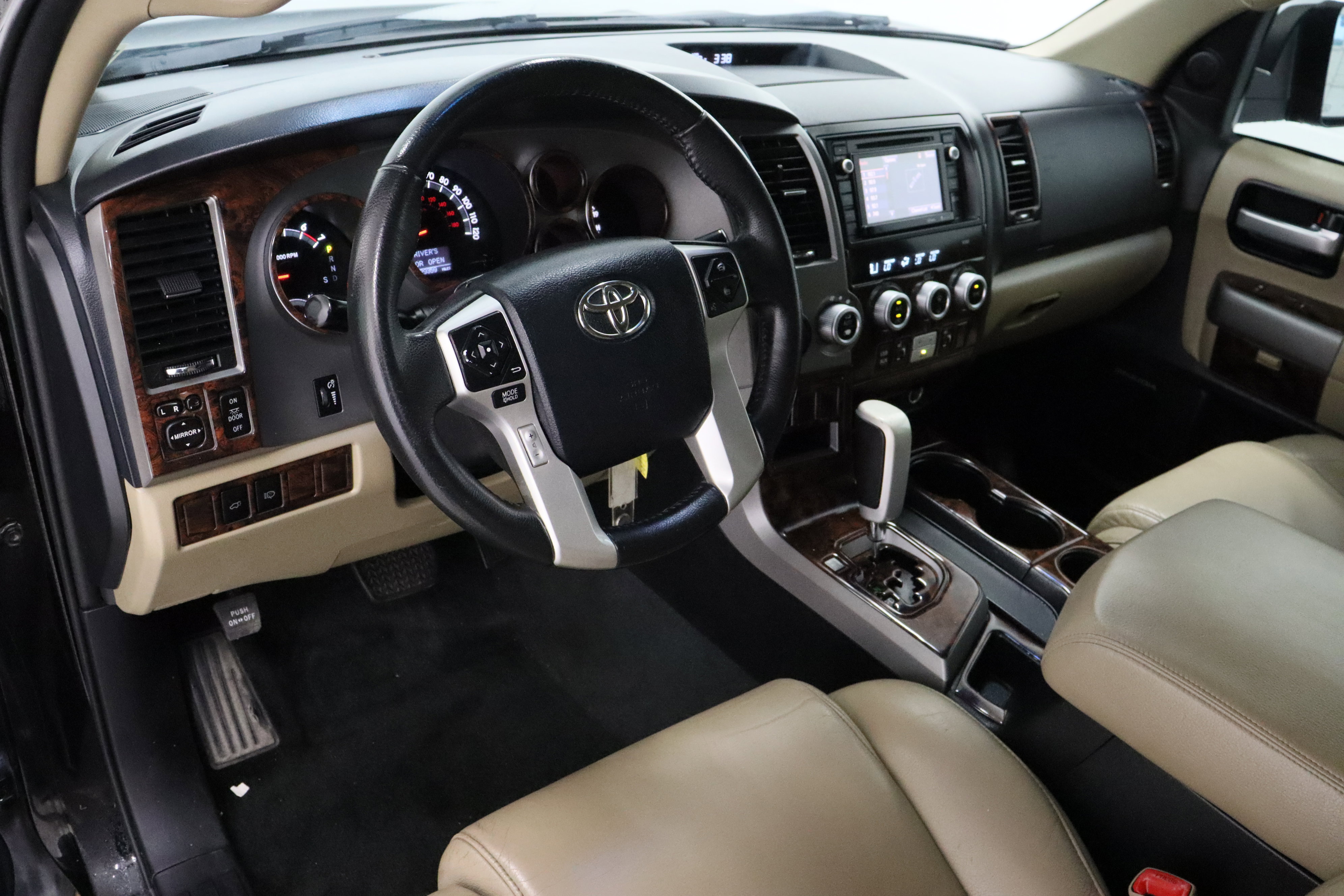 Used 2014 Toyota Sequoia Limited RWD image 13