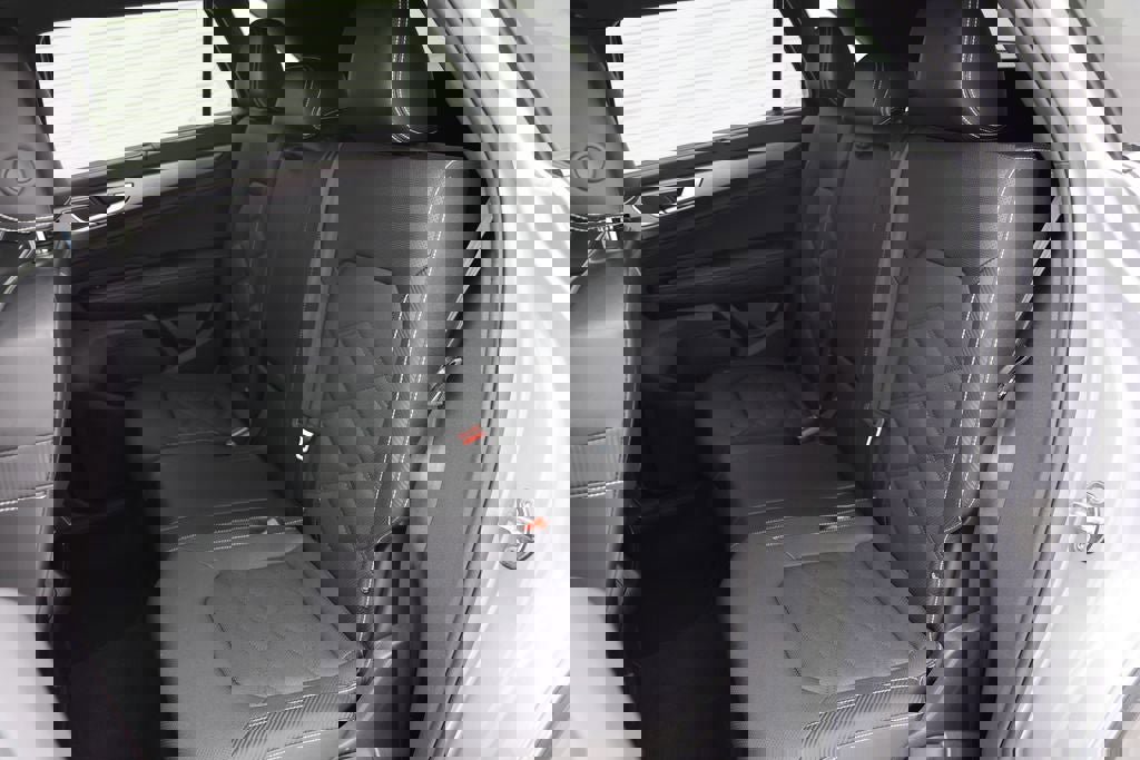 Used 2025 Volkswagen Atlas Cross Sport SE image 13