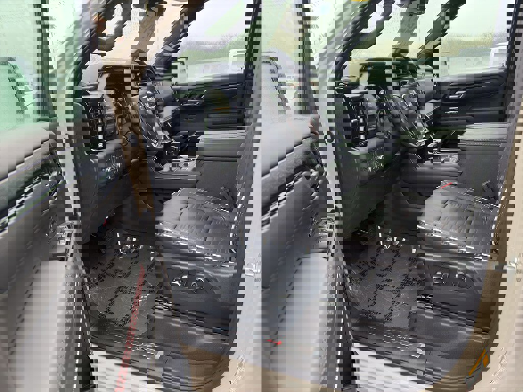 Used 2026 GMC Sierra 1500 AT4X image 6