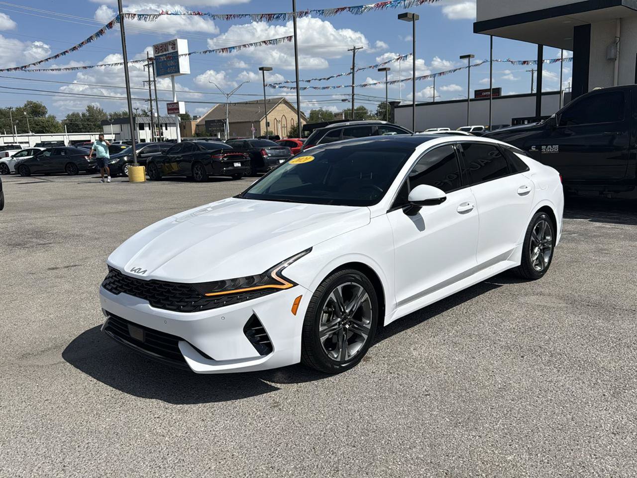 Used 2022 Kia K5 EX w/ EX Premium Package FWD image 2
