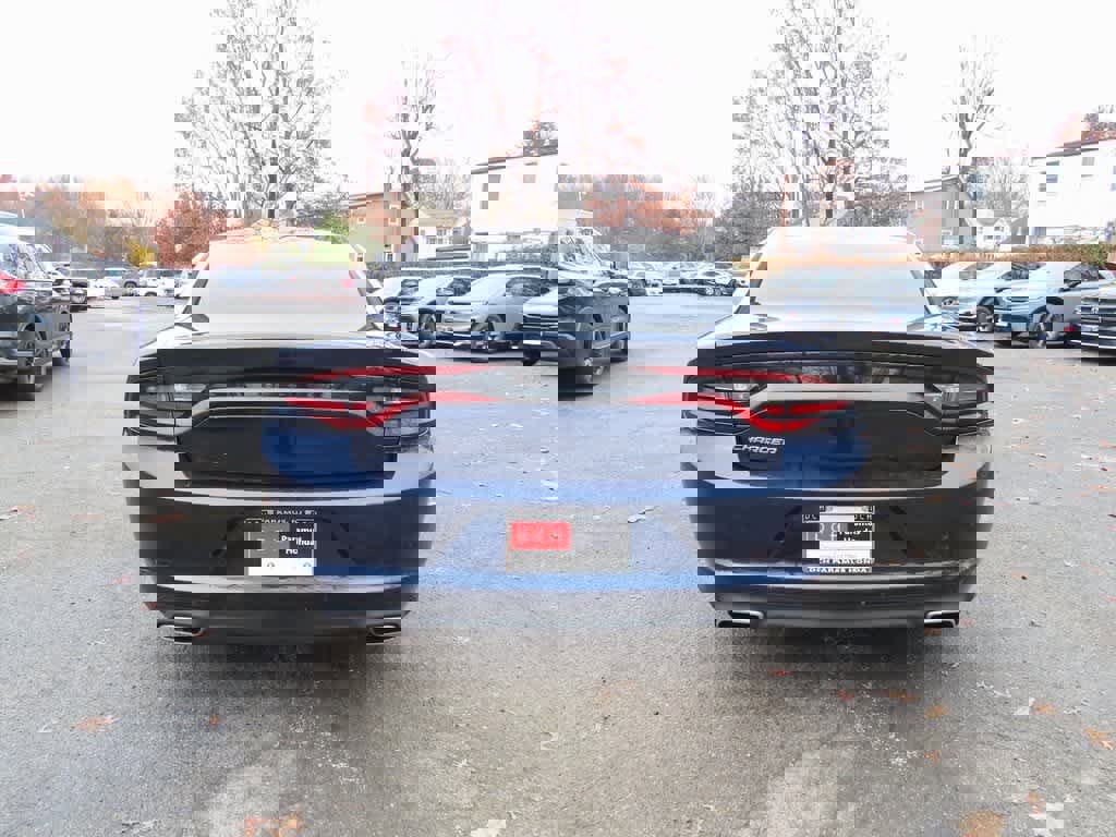 Used 2015 Dodge Charger SE image 5