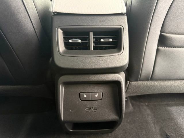 New 2026 Chevrolet Equinox EV LT w/ Convenience Package II AWD/4WD image 30