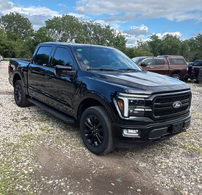 Used 2024 Ford F150 Lariat AWD/4WD image 3