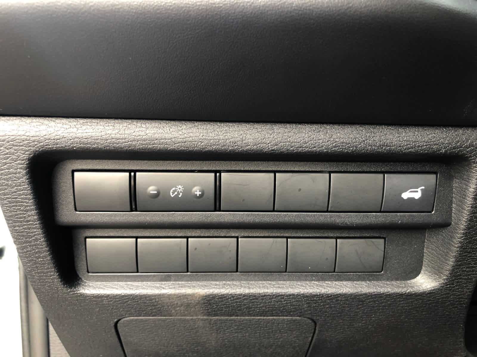 Used 2024 Mitsubishi Outlander SE image 11