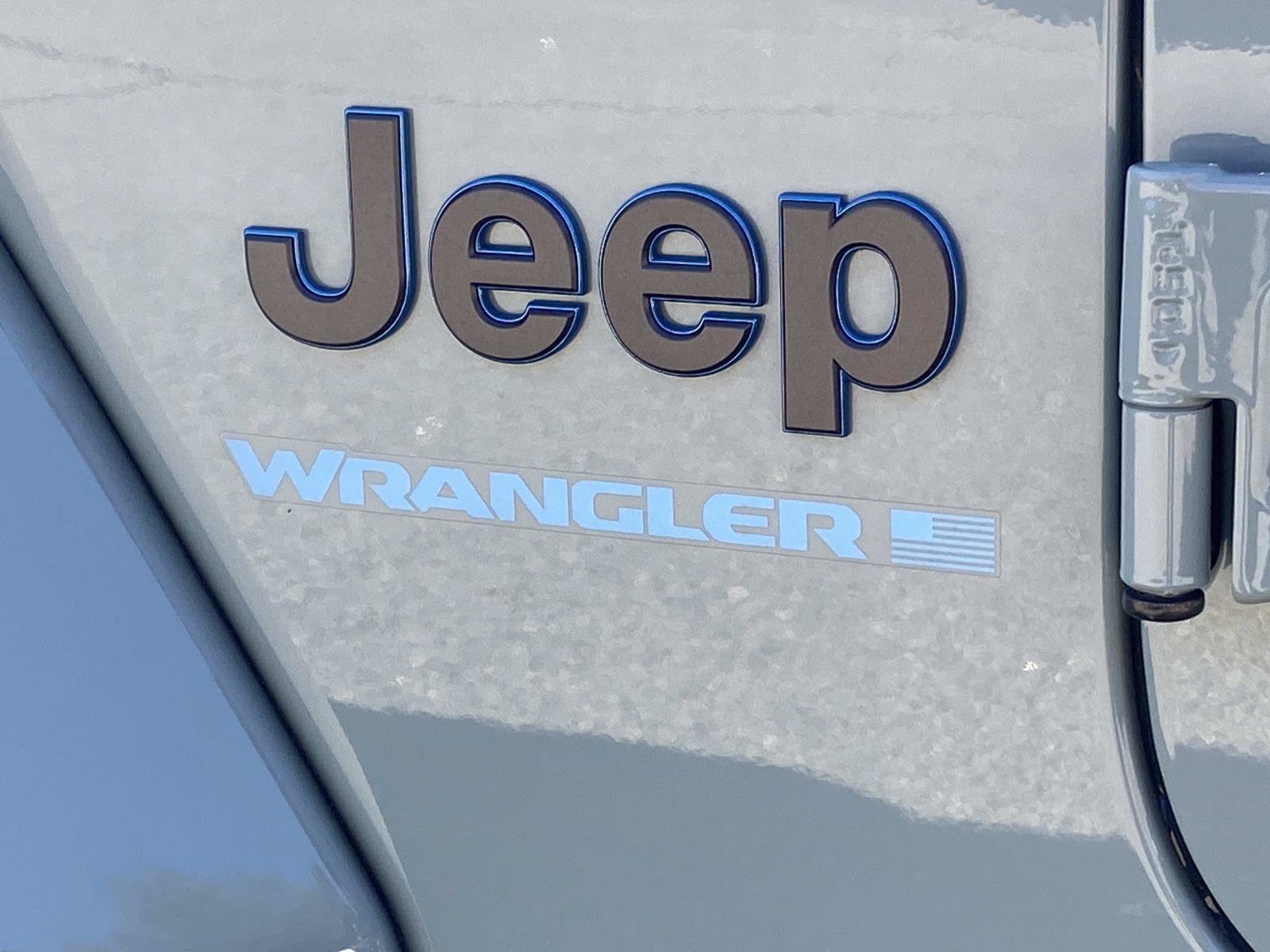 Used 2024 Jeep Wrangler Unlimited w/ Convenience Group AWD/4WD image 13