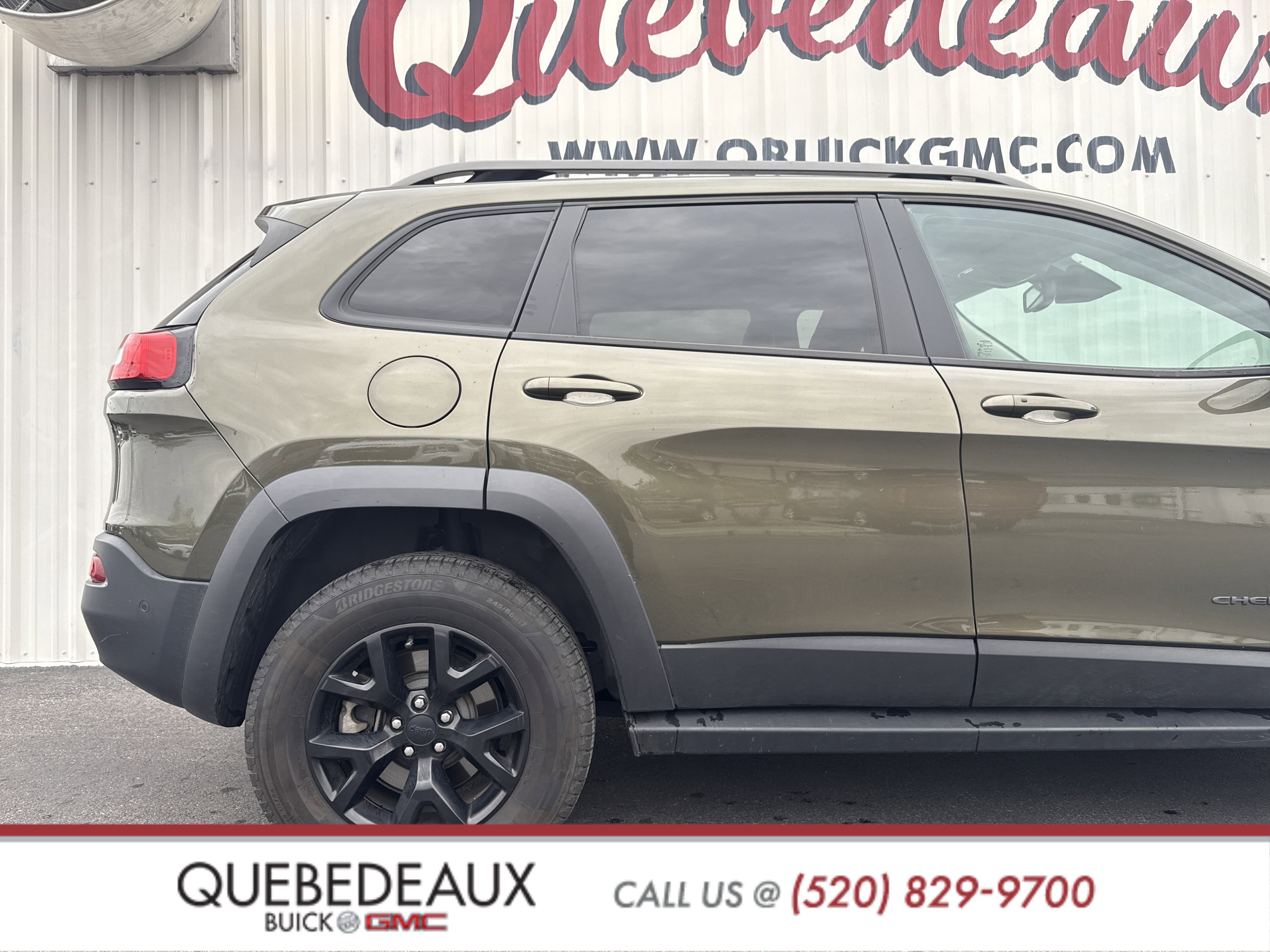 Used 2016 Jeep Cherokee Trailhawk w/ Comfort/Convenience Group image 30