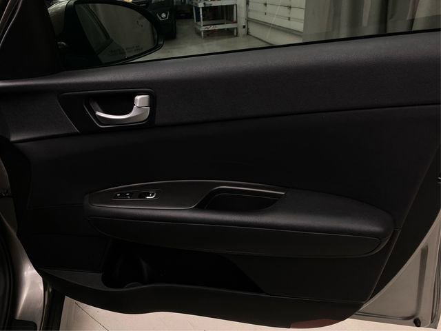 Used 2018 Kia Optima LX w/ 17" Alloy Wheels Package image 25