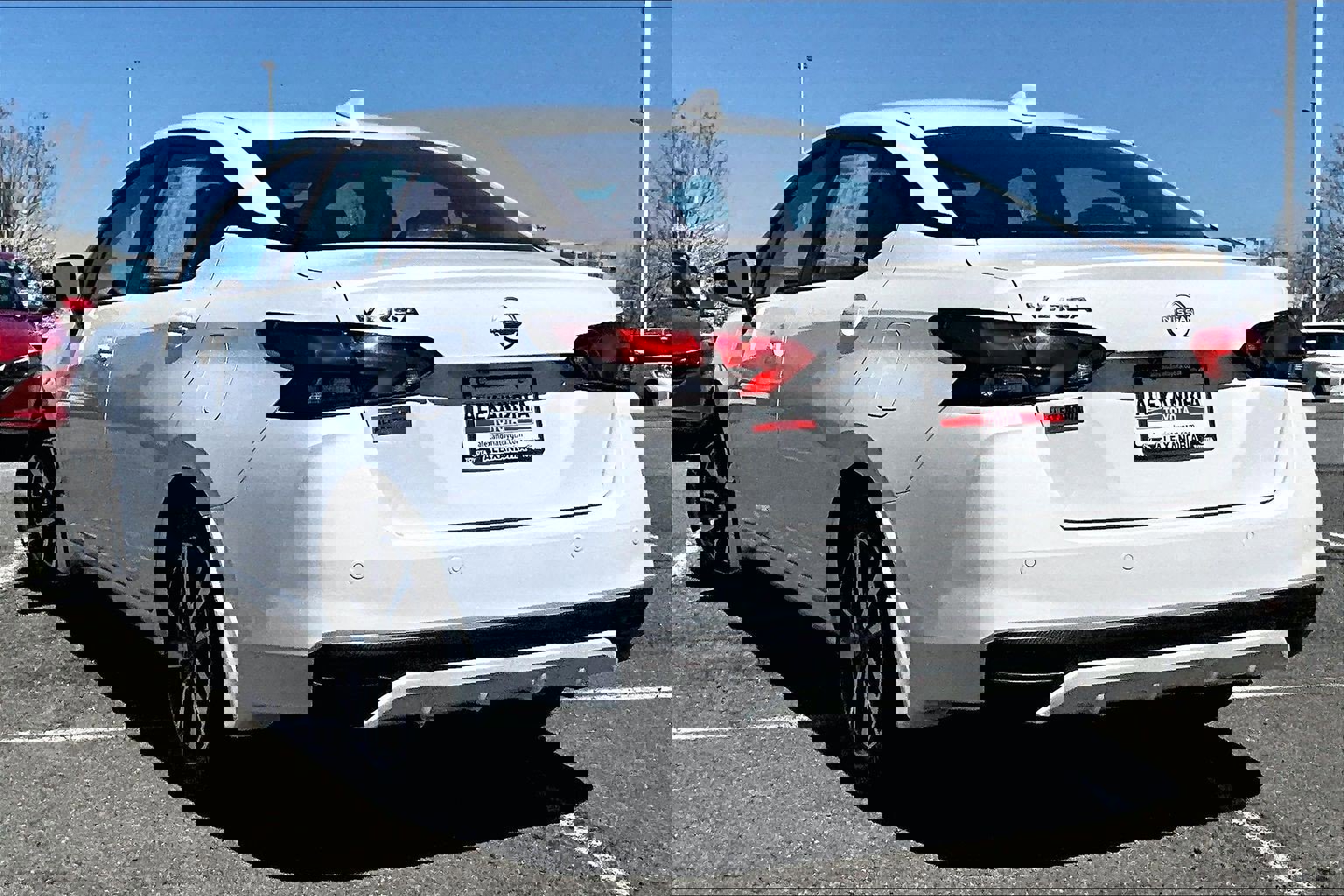 Used 2025 Nissan Versa SV w/ Trunk Package image 10