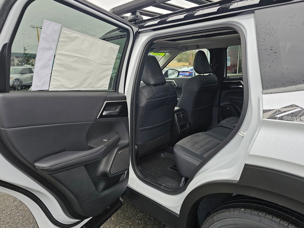 New 2026 Mitsubishi Outlander Trail Edition image 12