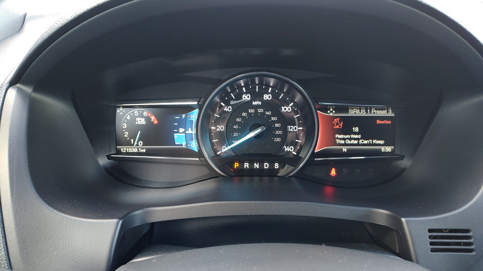 Used 2017 Ford Explorer XLT w/ Equipment Group 201A FWD image 39