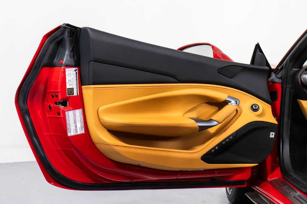 Certified 2023 Ferrari F8 Tributo RWD image 35