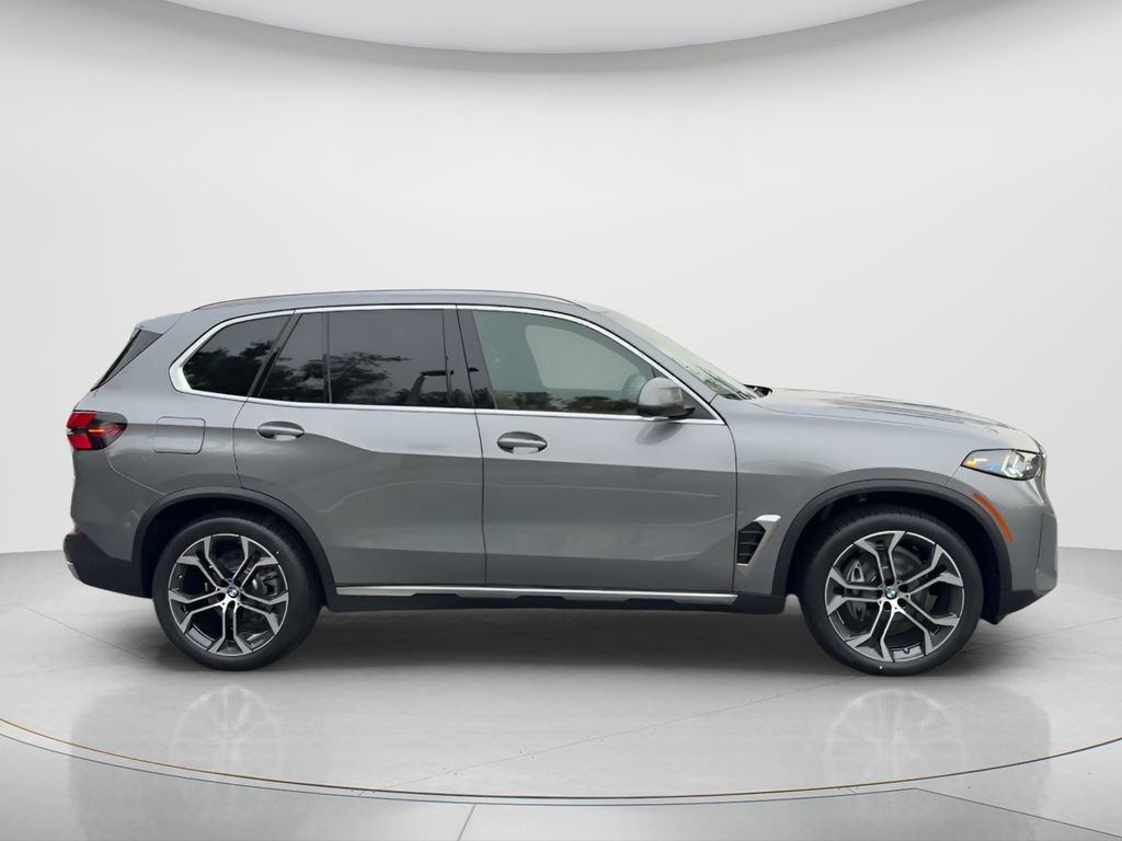 New 2026 BMW X5 xDrive40i w/ Premium Package AWD/4WD image 6