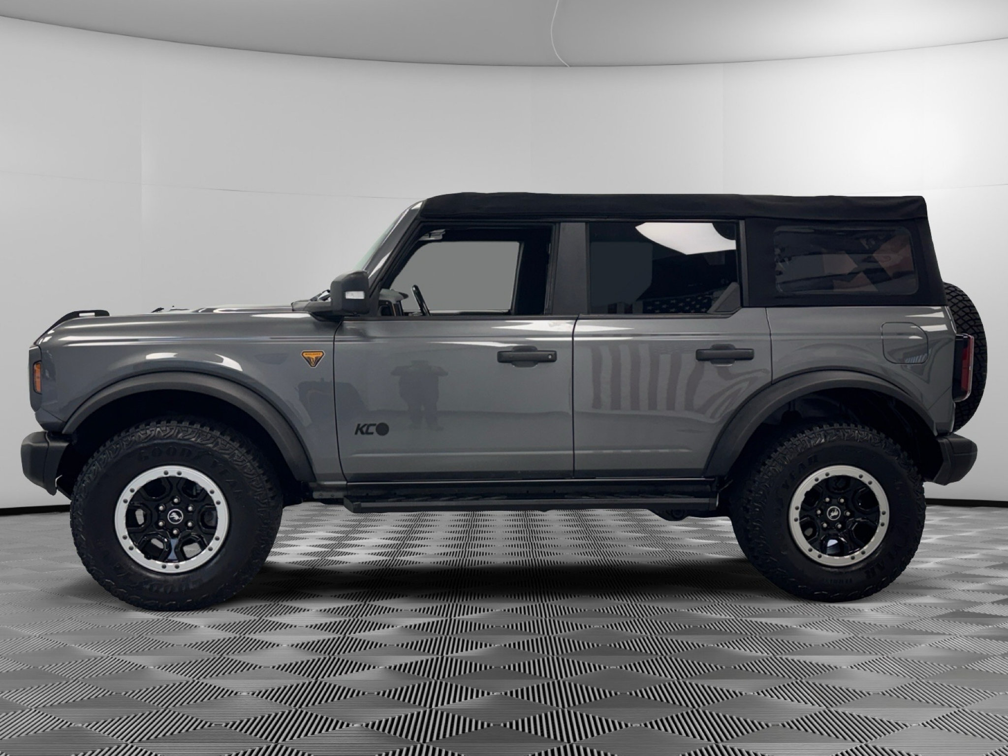 Used 2022 Ford Bronco Badlands w/ Sasquatch Package AWD/4WD image 5