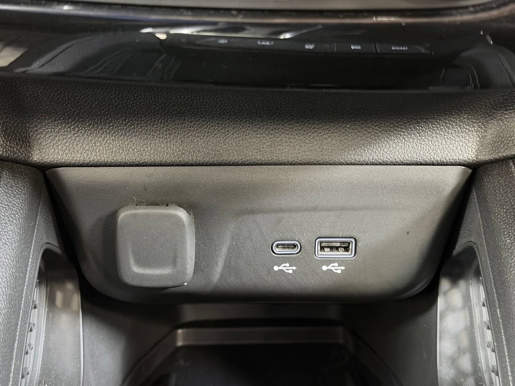 Used 2025 Chevrolet TrailBlazer RS w/ Convenience Package AWD/4WD image 50