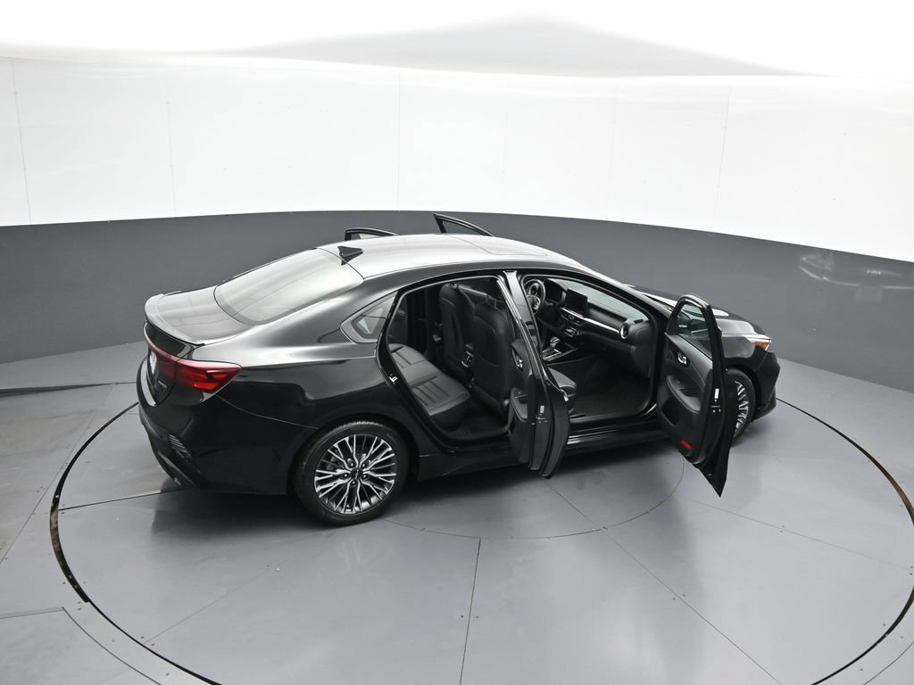 Certified 2023 Kia Forte GT-Line w/ GT-Line Premium Package FWD image 44