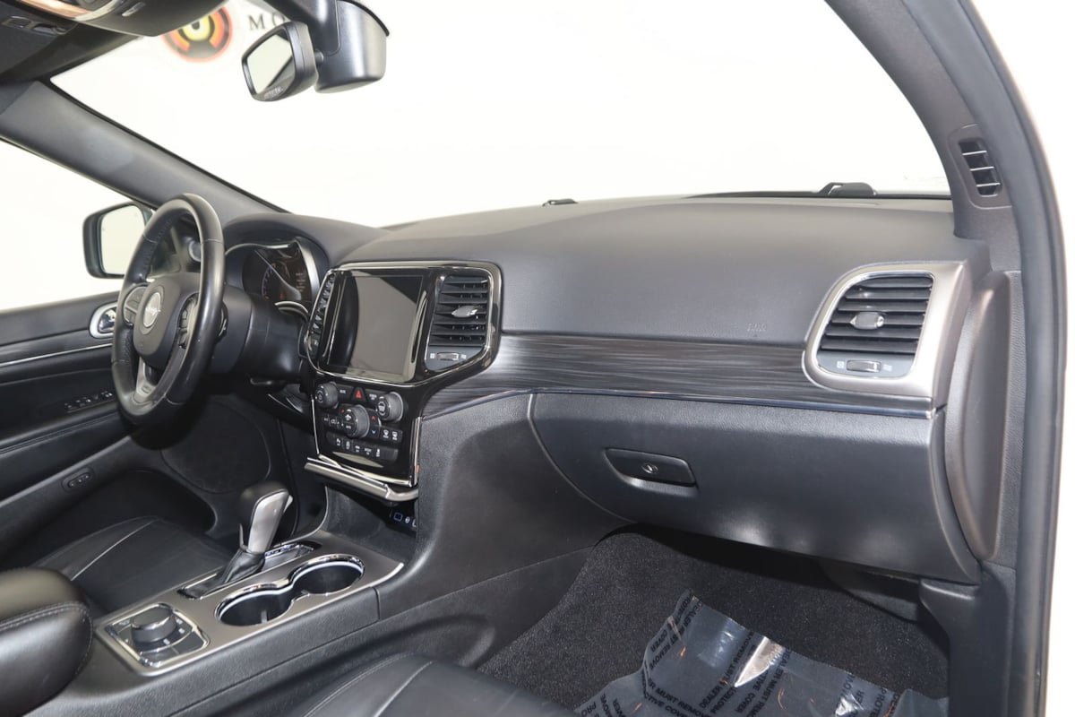 Used 2021 Jeep Grand Cherokee Limited AWD/4WD image 38