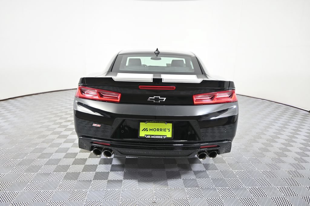 Used 2018 Chevrolet Camaro SS RWD image 5