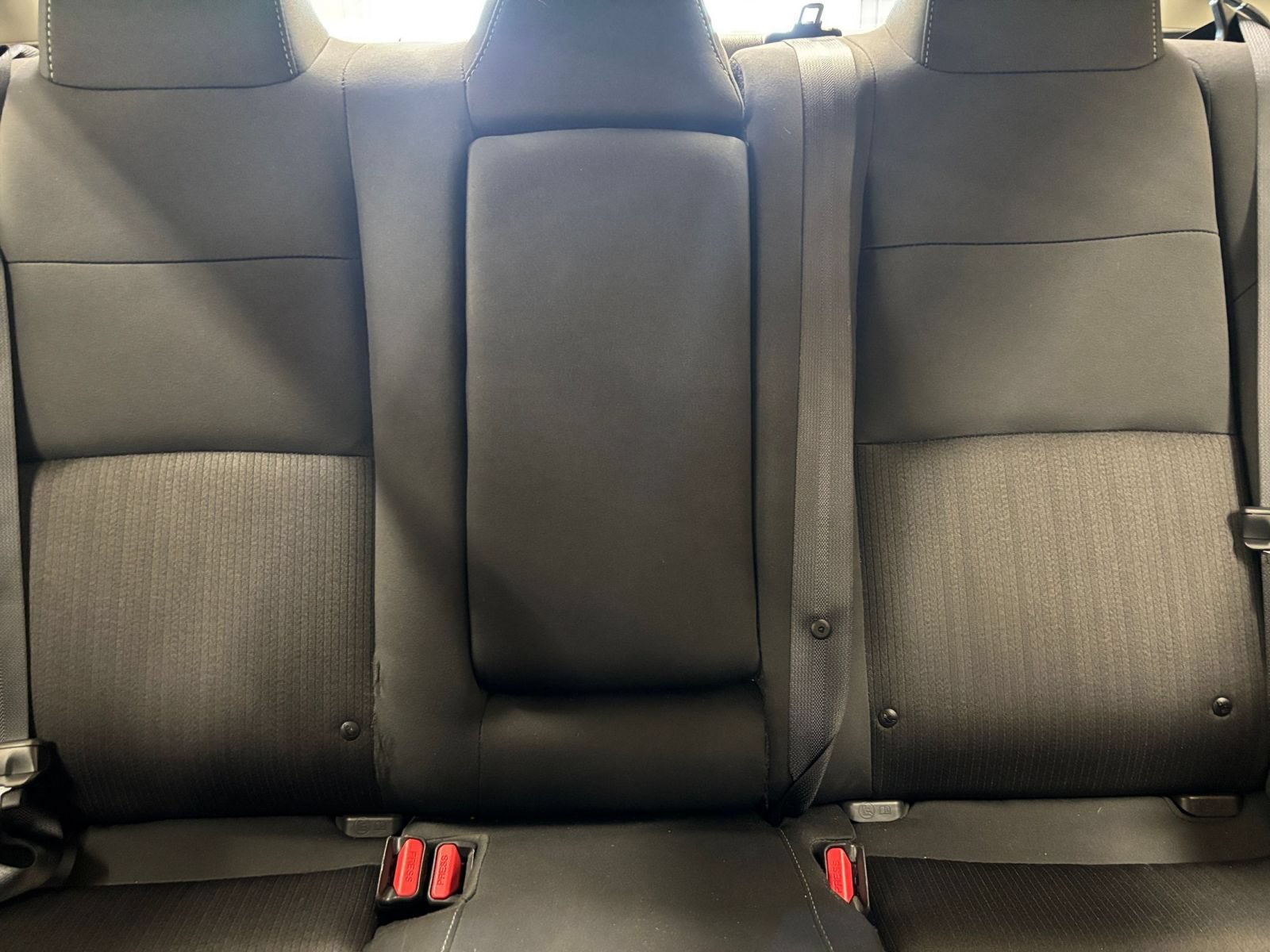 Used 2025 Nissan Altima 2.5 SV FWD image 37