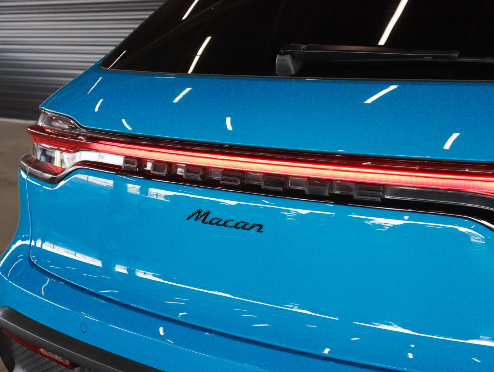 Certified 2022 Porsche Macan image 29