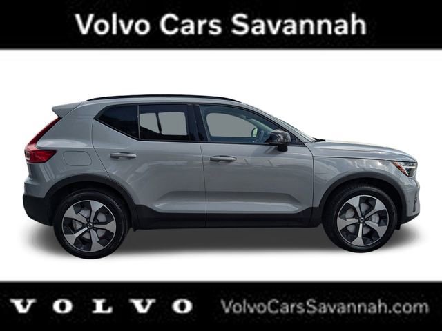 New 2025 Volvo XC40 B5 Plus w/ Protection Package Premier image 3