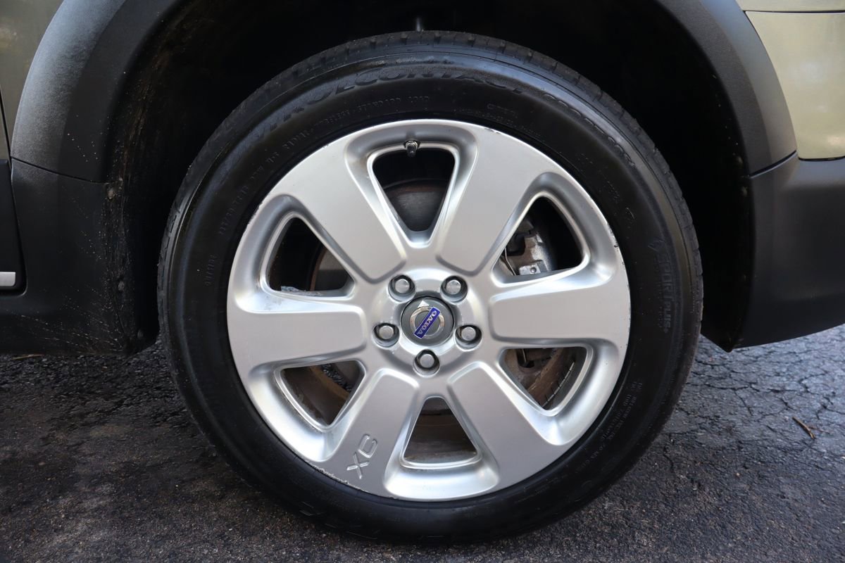 Used 2009 Volvo XC70 T6 image 43