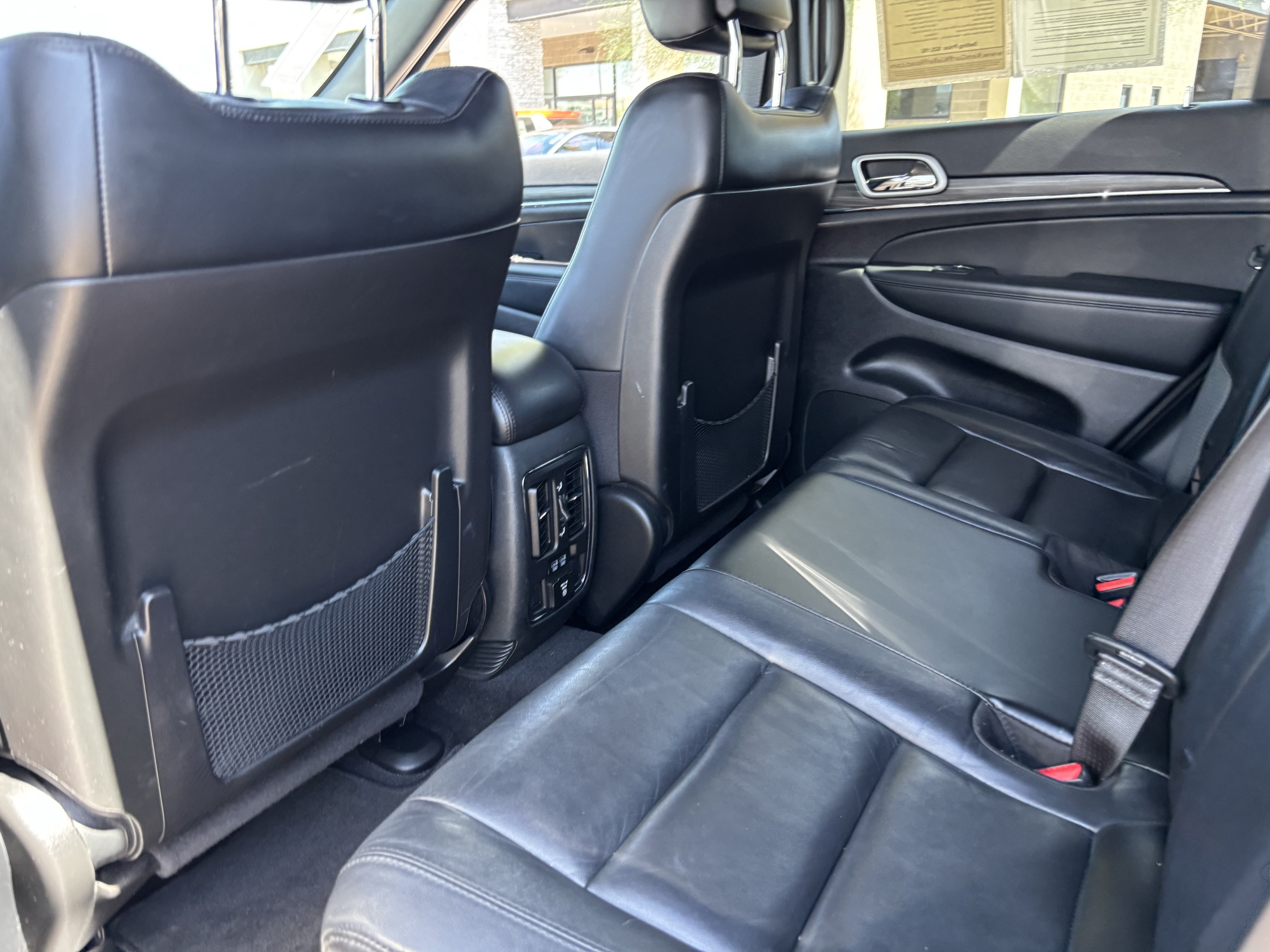 Used 2021 Jeep Grand Cherokee Limited AWD/4WD image 15