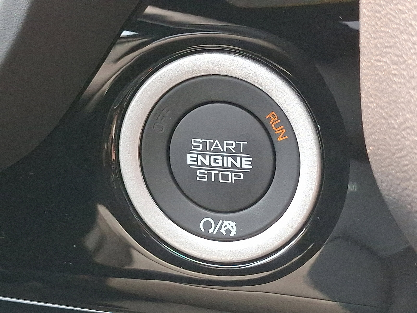 New 2026 RAM 1500 Laramie w/ Night Edition image 17