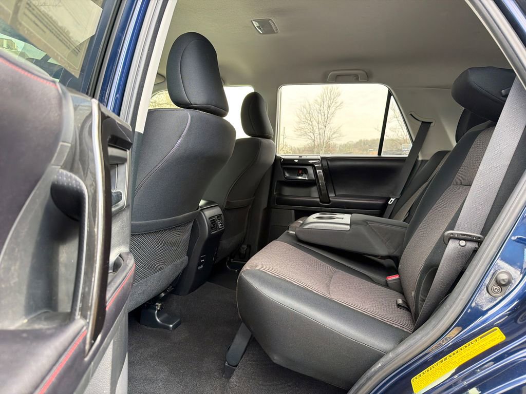 Used 2017 Toyota 4Runner TRD Off-Road image 17