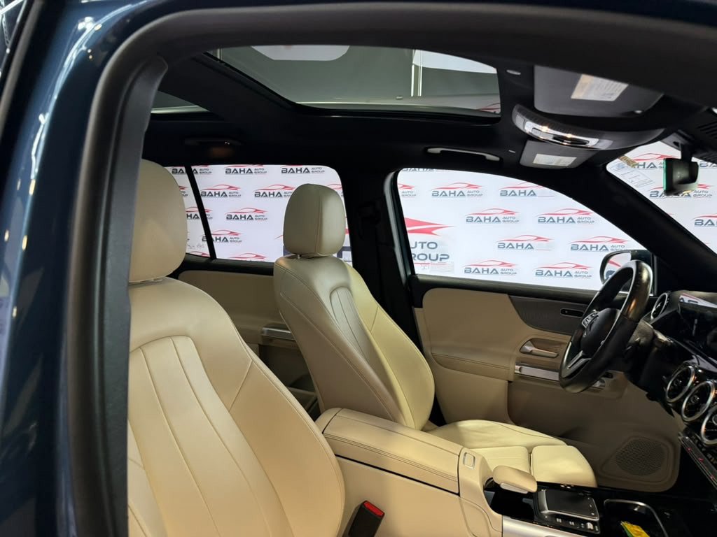 Used 2022 Mercedes-Benz GLB 250 w/ Premium Package Lite image 46