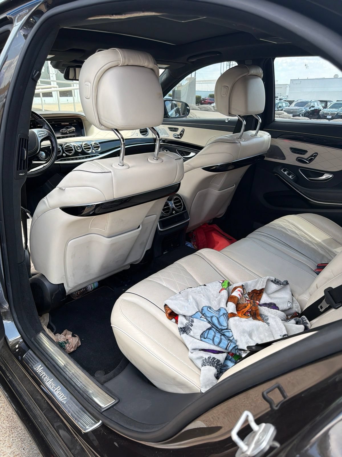 Used 2015 Mercedes-Benz S 550 Sedan w/ Sport Package image 14