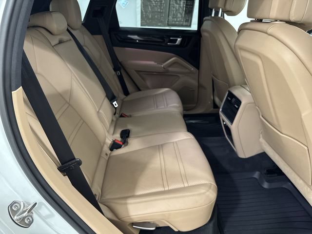 Used 2019 Porsche Cayenne S AWD/4WD image 28