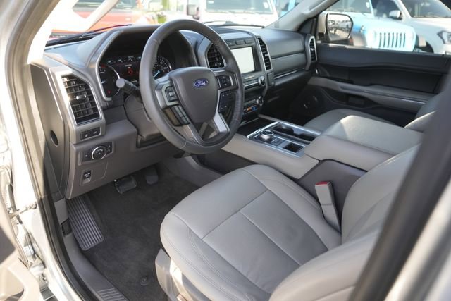 Used 2020 Ford Expedition XLT w/ Equipment Group 202A image 8