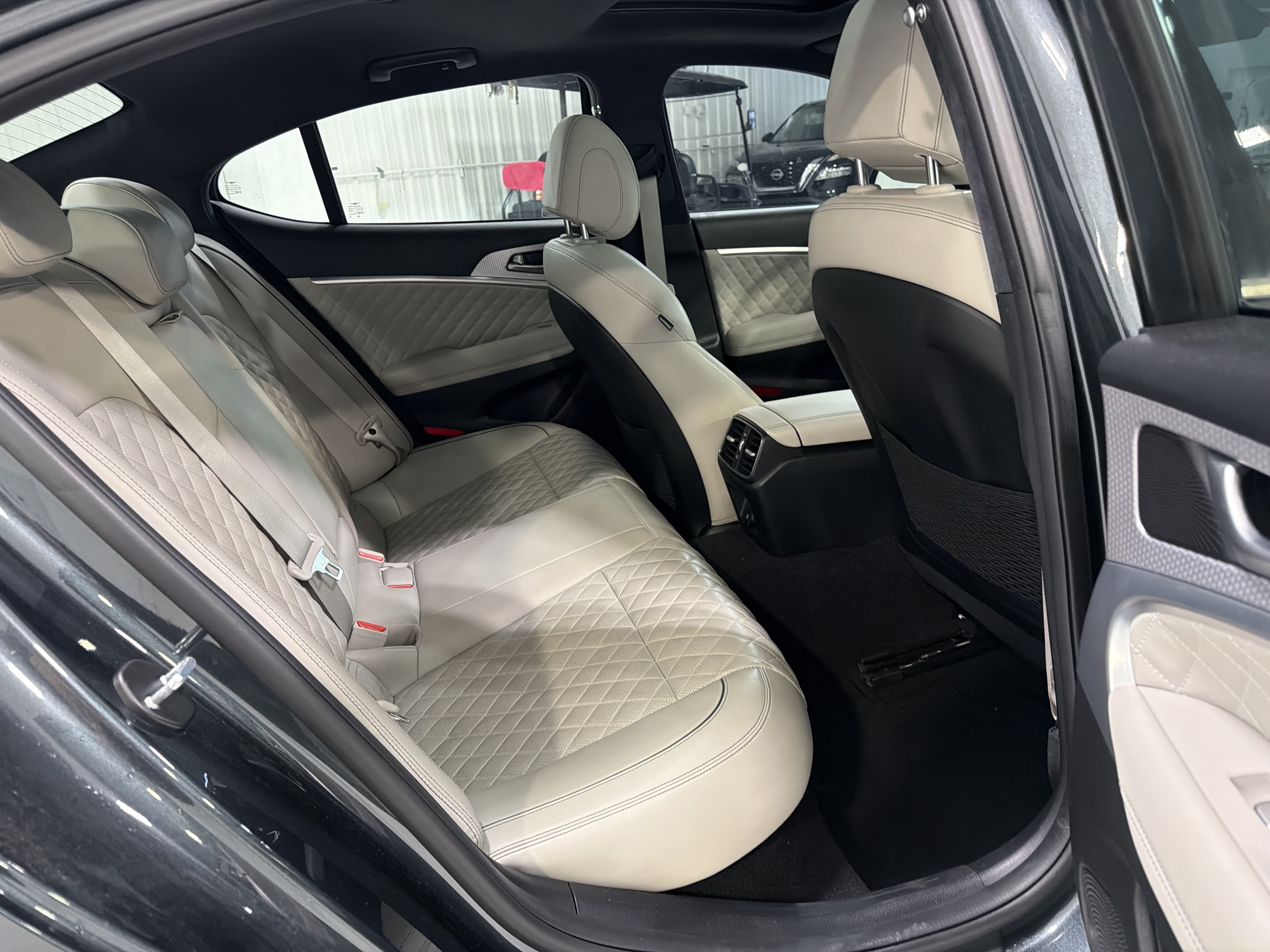 Used 2023 Genesis G70 3.3T w/ Sport Prestige Package RWD image 18