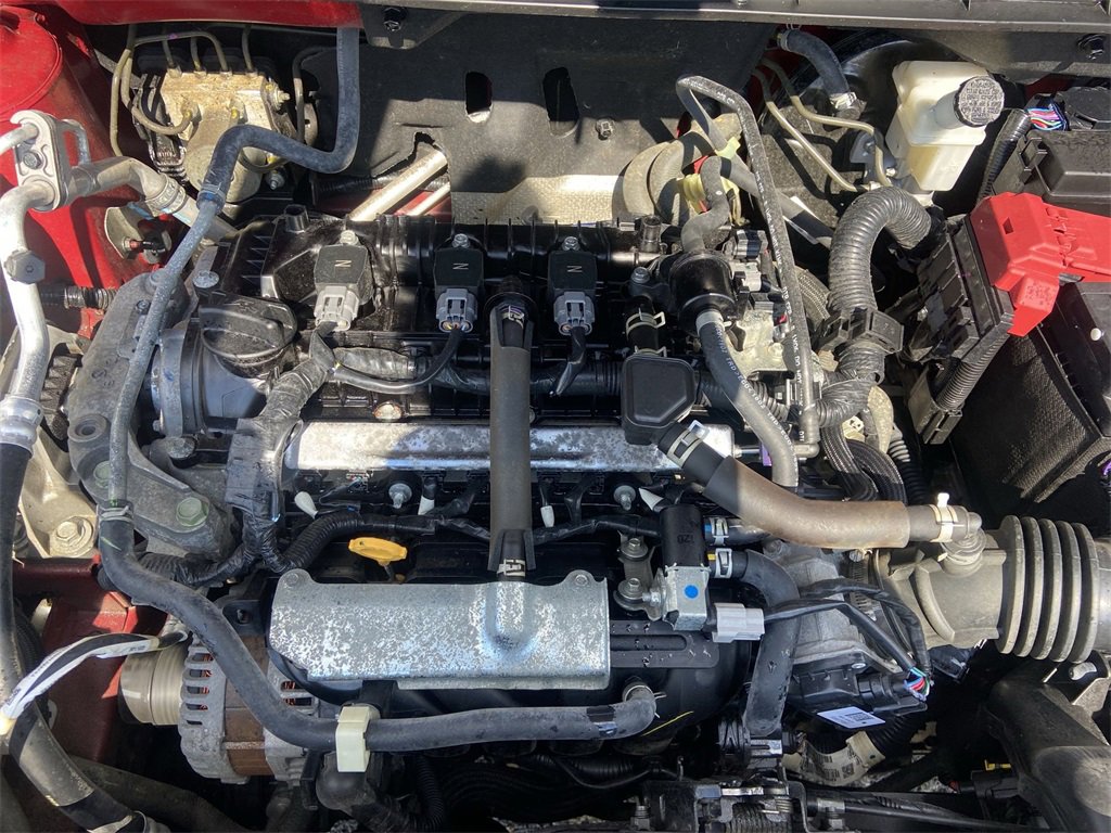 Used 2021 Nissan Kicks SR image 28