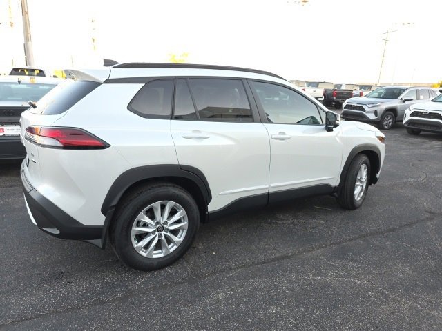 New 2026 Toyota Corolla Cross LE image 8