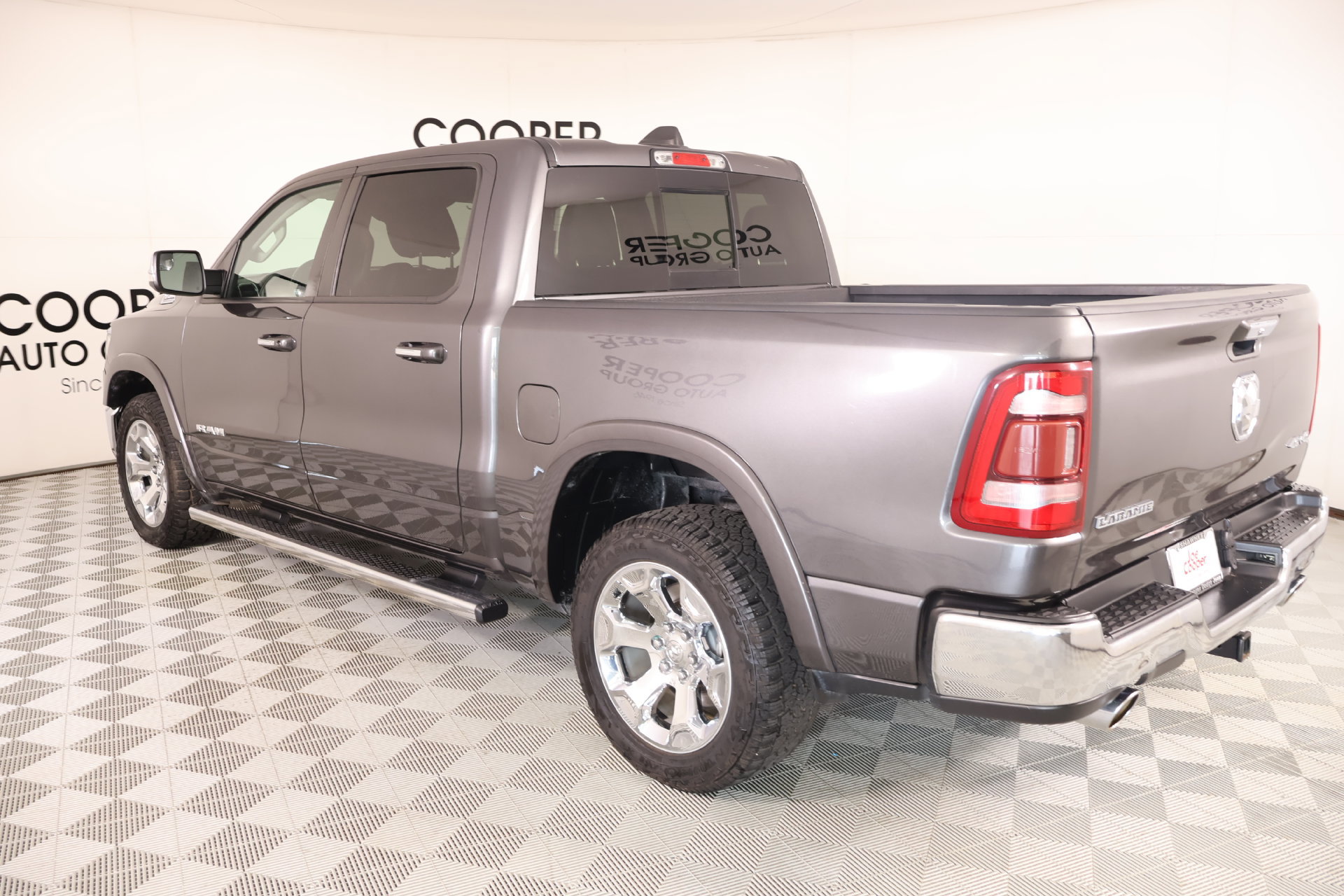 Used 2022 RAM 1500 Laramie AWD/4WD image 23
