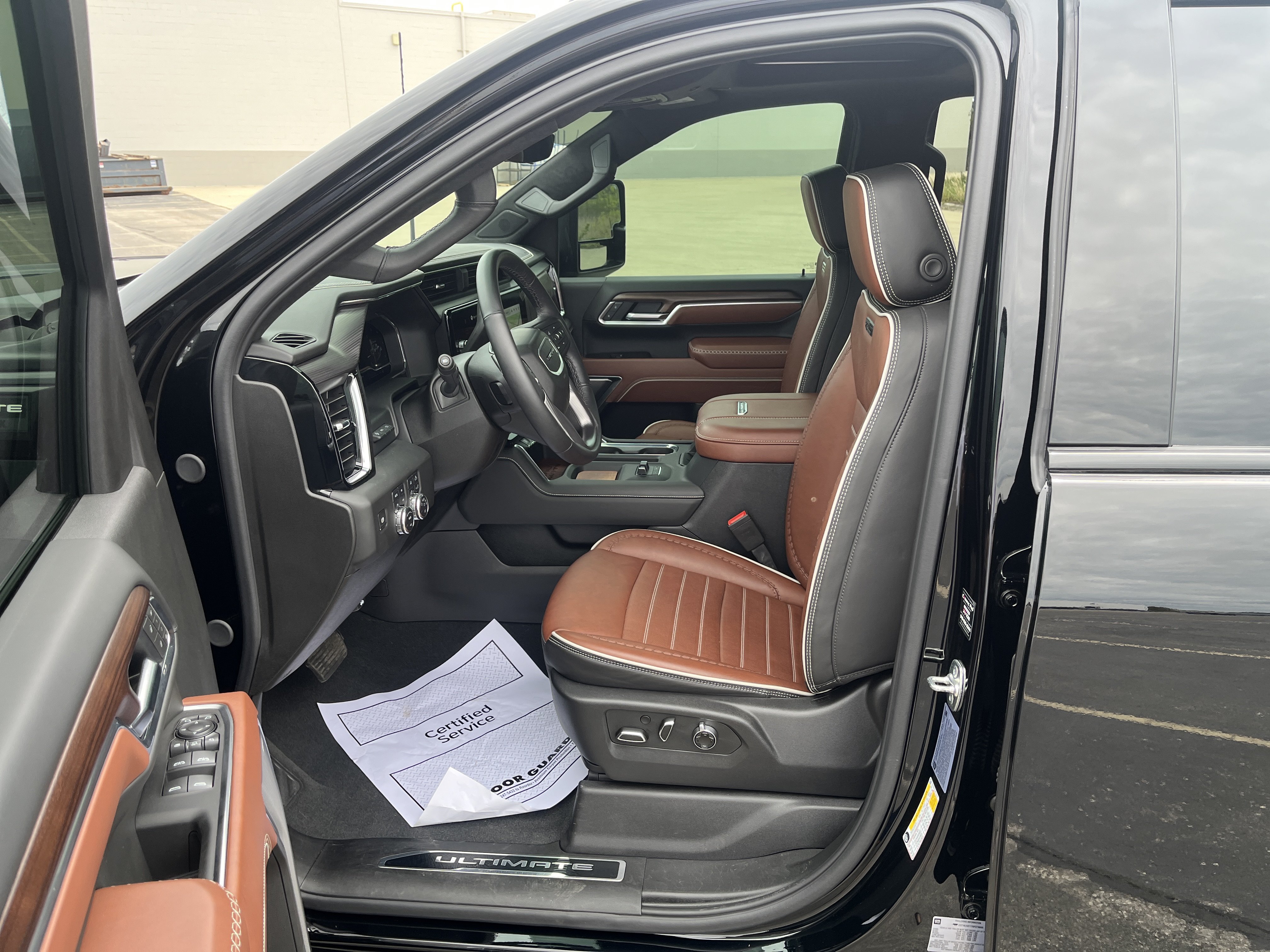 Used 2025 GMC Sierra 2500 Denali Ultimate AWD/4WD image 10