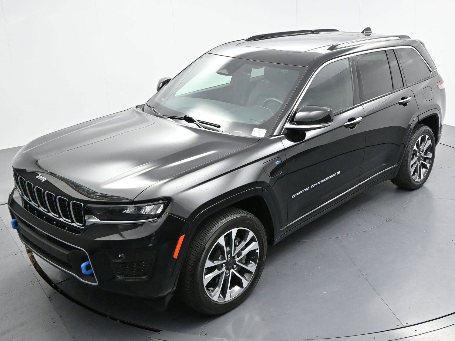 Used 2022 Jeep Grand Cherokee Overland AWD/4WD image 44